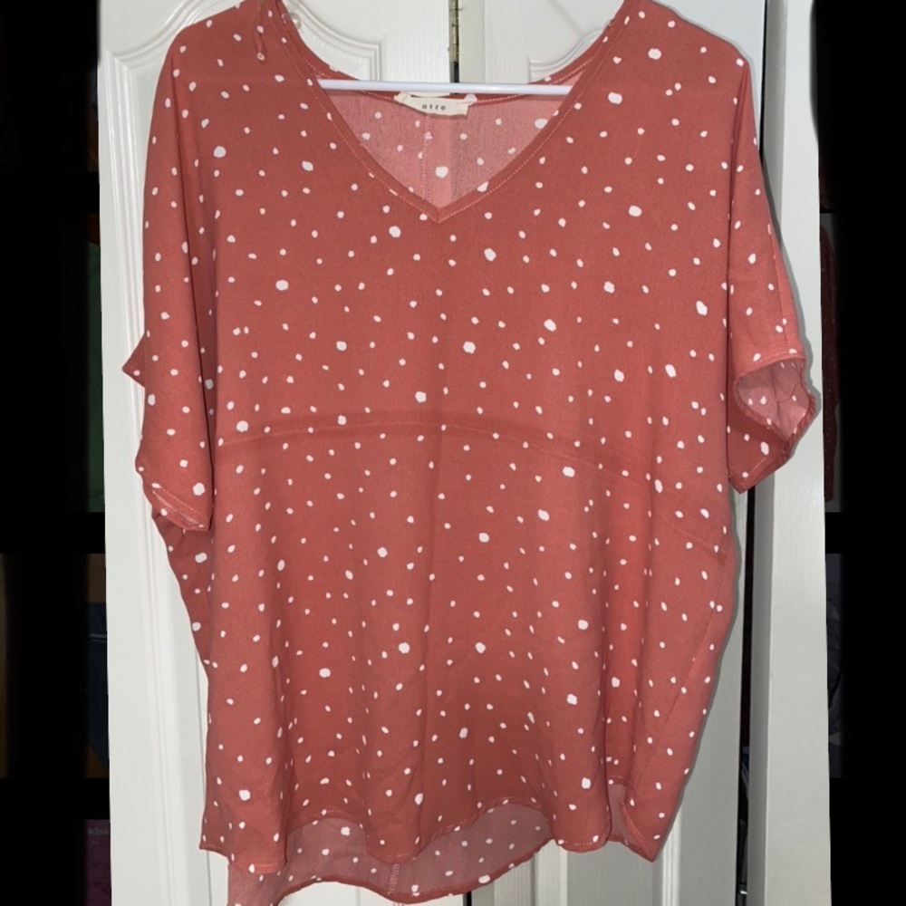 Coral over sized boutique top